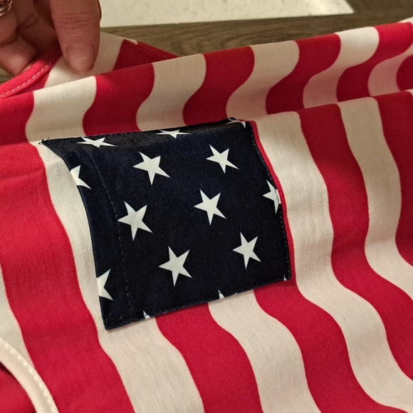 🍁New Stars and stripes tank - Picture 9 of 11